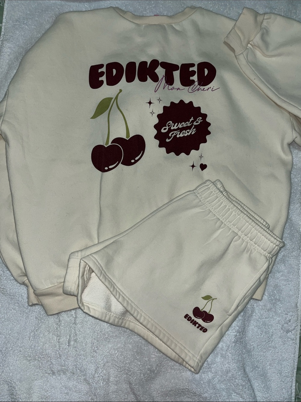 Edikted Mon Cheri Lounge Set- Small